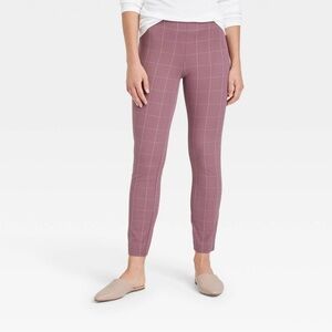 Plaid Trousers in mauve pink
